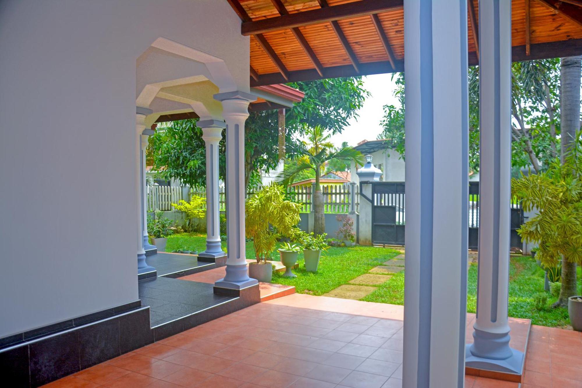 Elisach Serenity House - 4 Bhk In Sri Lanka - Near To Airport Villa *