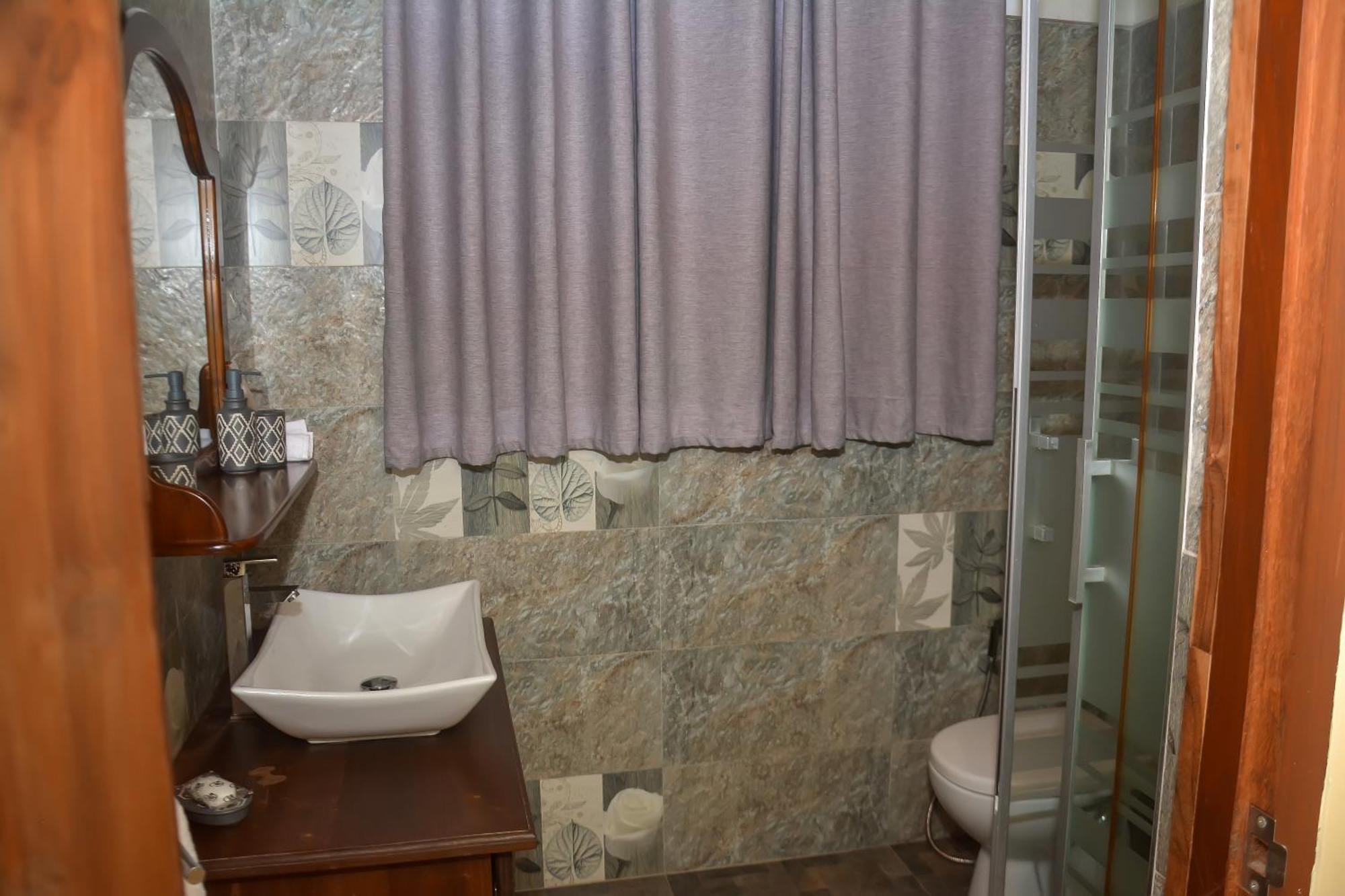 Elisach Serenity House - 4 Bhk In Sri Lanka - Near To Airport *